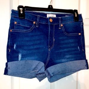 Nicole miller NY size 4 soho high-waist short